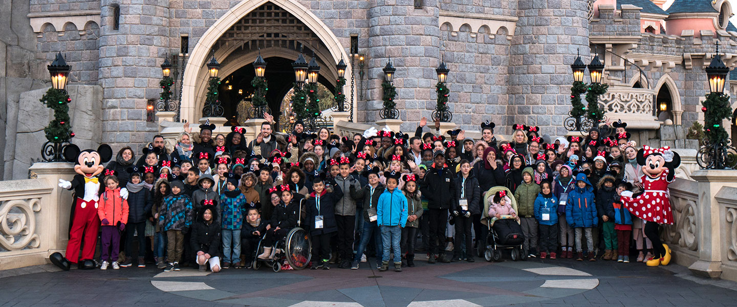 90 Children Celebrate Mickey’s 90th in Disneyland Paris