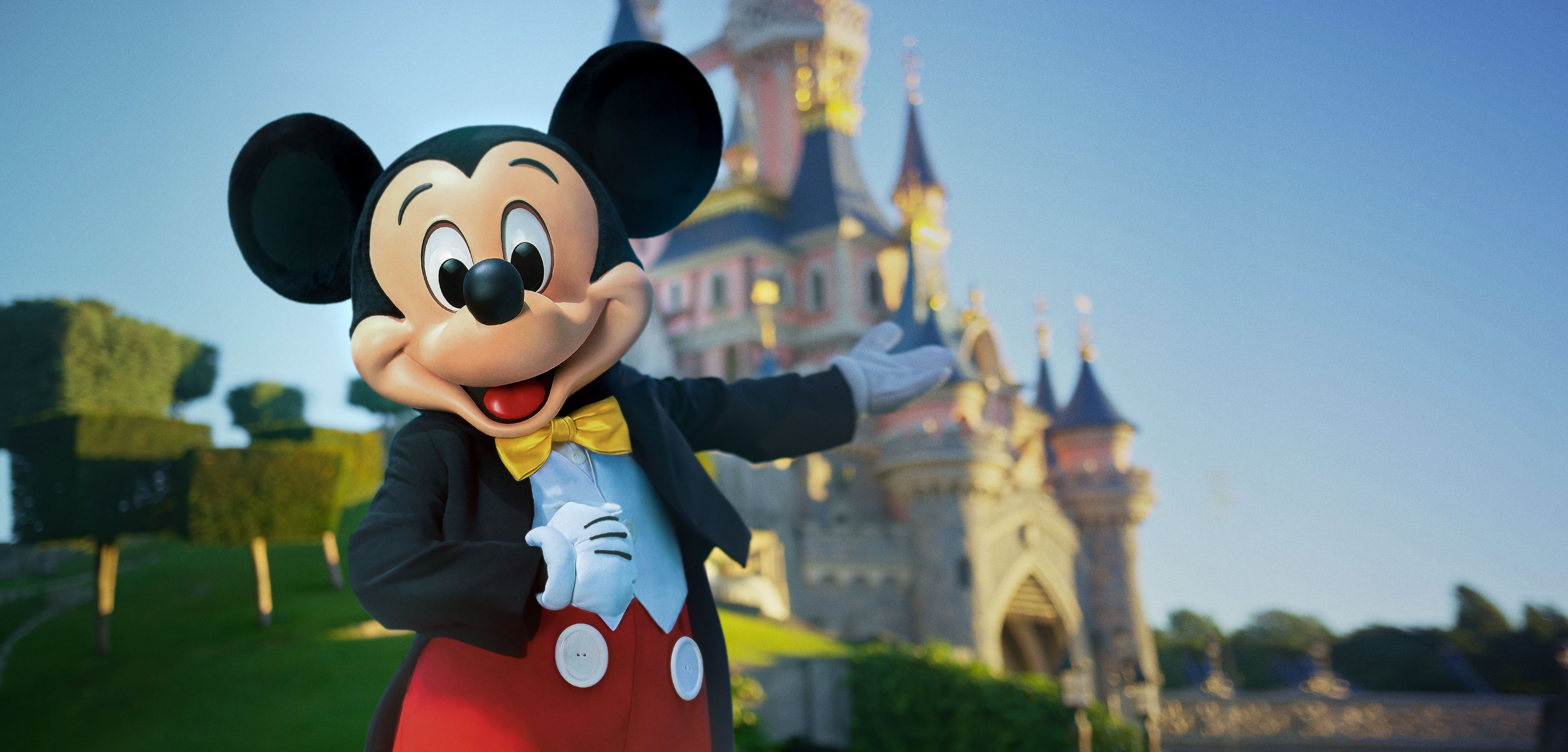 Disneyland Paris begins phased reopening on 15 July 2020 with enhanced health and safety measures and magical experiences