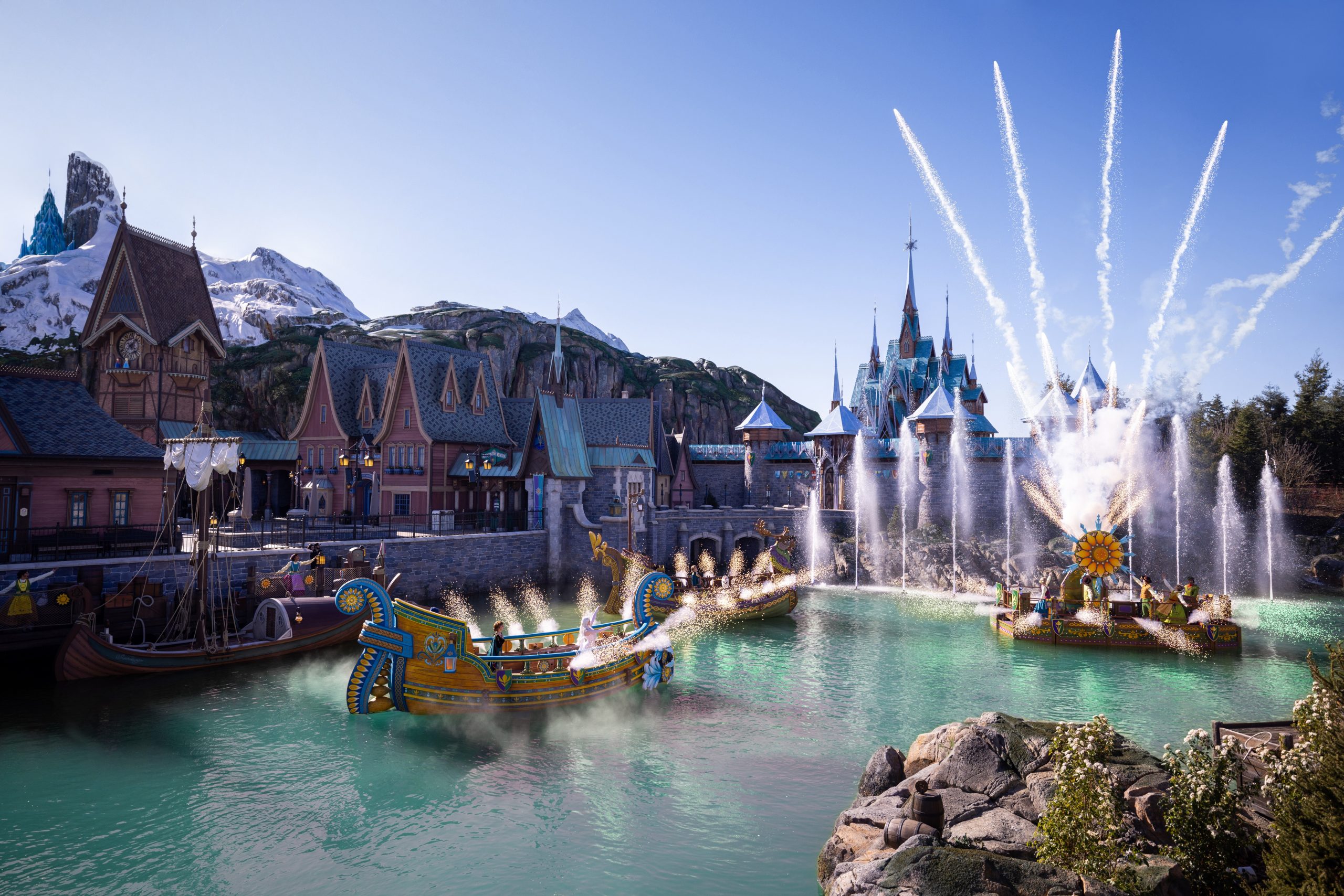 Disneyland Paris Enters a New Era as World of Frozen Opens at its Reimagined Second Park, Disney Adventure World